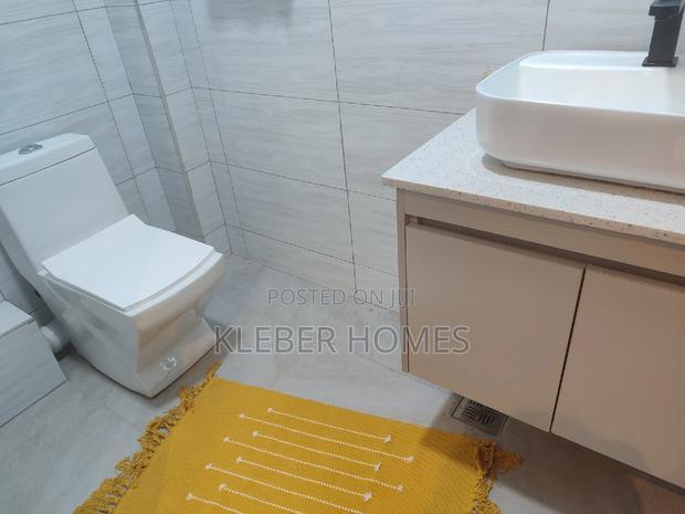 3bdrm Apartment in Parklands for sale