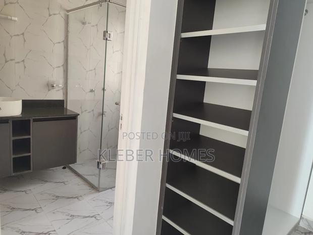 5bdrm Villa in Rimpa for sale