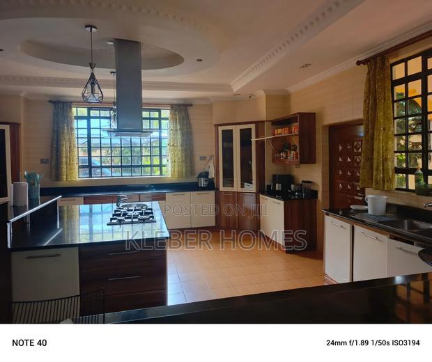 5bdrm Mansion in Runda for sale