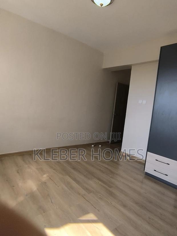 5bdrm Duplex in Parklands for rent