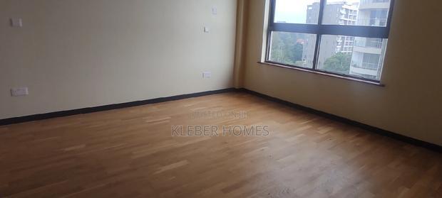 4bdrm Duplex in Westlands for Sale