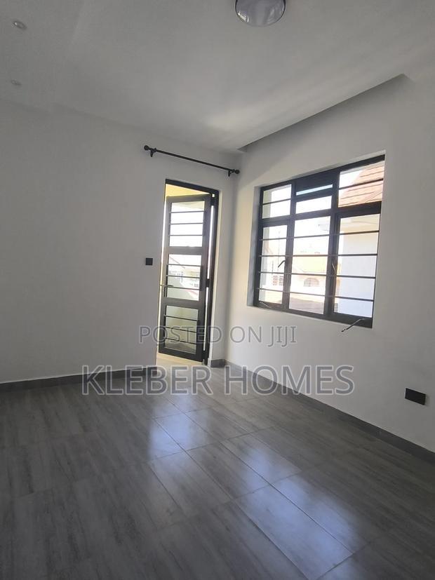 4bdrm Villa in Membley for sale