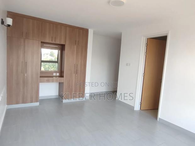 3bdrm Apartment in Lavington for sale