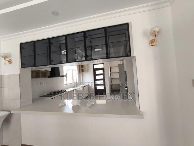 4bdrm Mansion in Migaa Golf Estate, Kiambu / Kiambu for sale