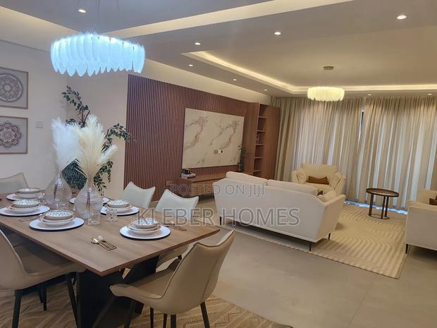4bdrm Apartment in Parklands for sale