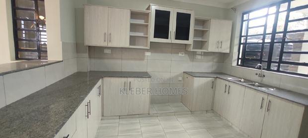 4bdrm Townhouse/Terrace in Nairobi Ndogo, Kikuyu for sale
