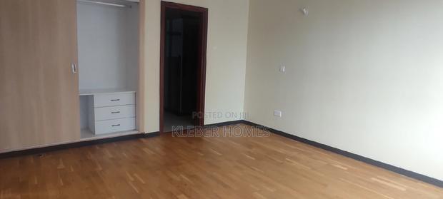 4bdrm Duplex in Westlands for Sale