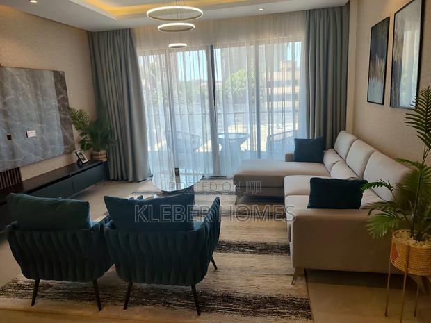 3bdrm Apartment in Parklands for sale