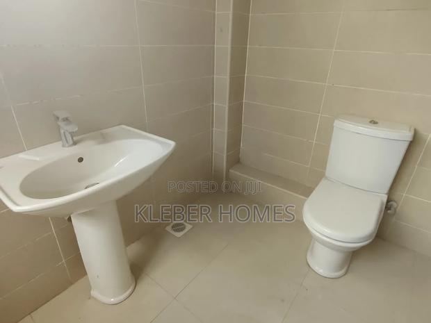 5bdrm Villa in Lavington for sale