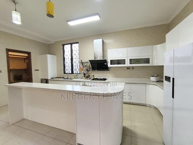 Furnished 5bdrm Mansion In Runda For Sale