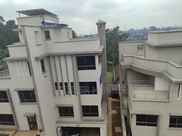 5bdrm Villa in Lavington for sale