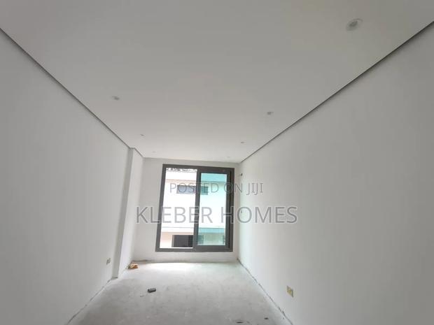 5bdrm Villa in Lavington for sale