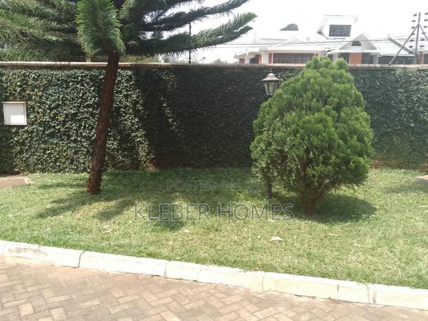 Furnished 5bdrm Mansion in Runda for sale