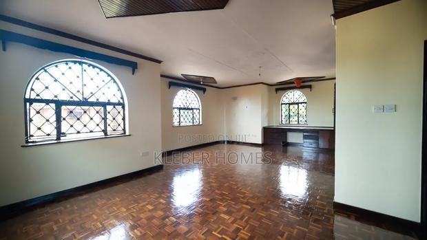 5bdrm Mansion in Thika for sale