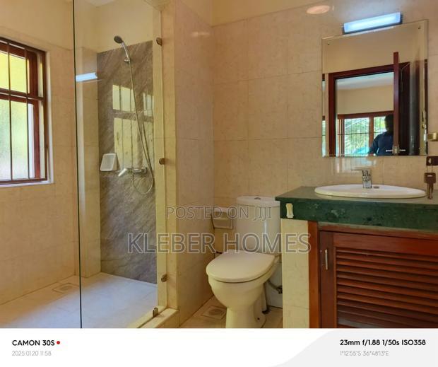 5bdrm Mansion in Runda for rent