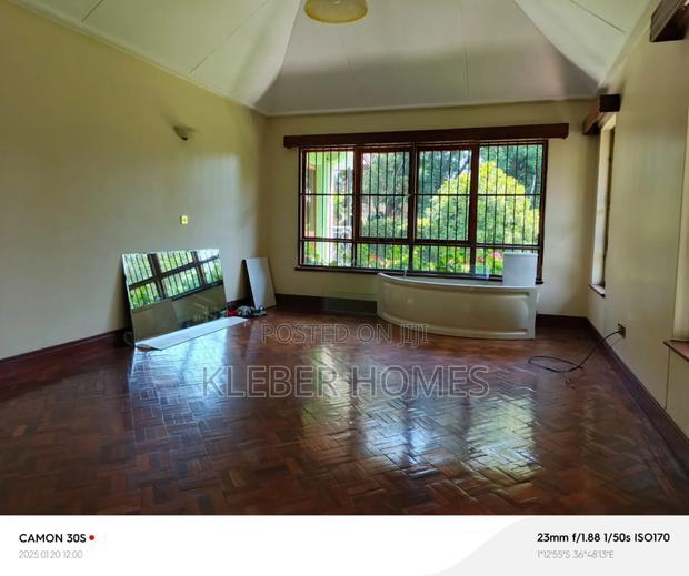 5bdrm Mansion in Runda for rent