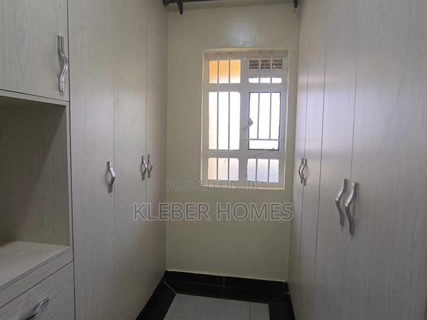 4bdrm Mansion in Ruiru for sale