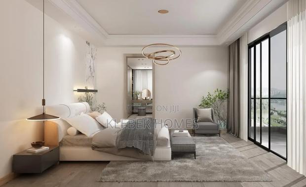 6bdrm Villa in Lavington for sale