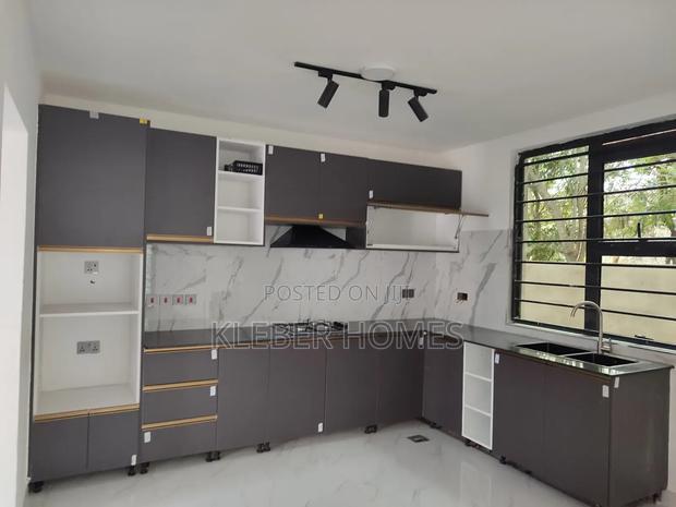5bdrm Townhouse/Terrace in Ruiru for sale