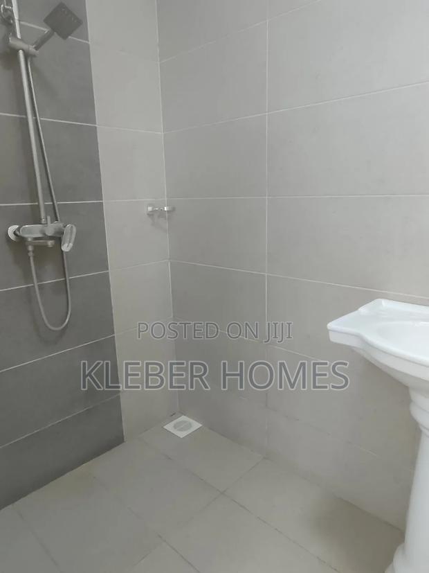 3bdrm Apartment in Uthiru for sale