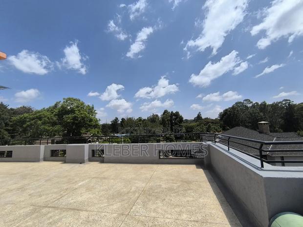 5bdrm Townhouse / Terrace in Karen for rent