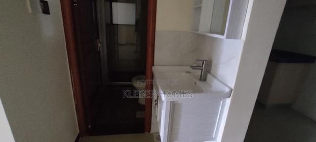 2bdrm Apartment in Kilimani for sale