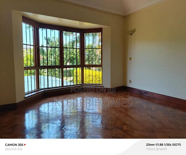 5bdrm Mansion in Runda for rent