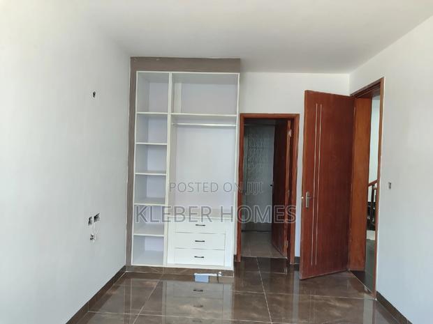 4bdrm Townhouse/Terrace in Langata for sale