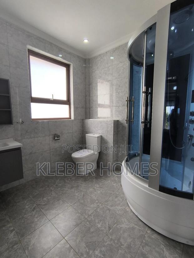 4bdrm Mansion in Migaa Golf Estate, Kiambu / Kiambu for sale