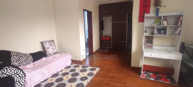 5bdrm Villa in Lavington for sale
