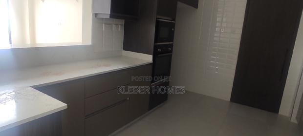 4bdrm Duplex in Westlands for Sale