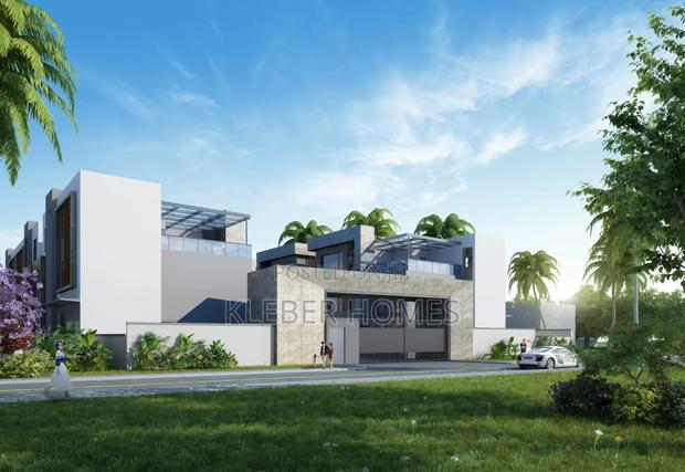 5bdrm Villa in Lavington for sale