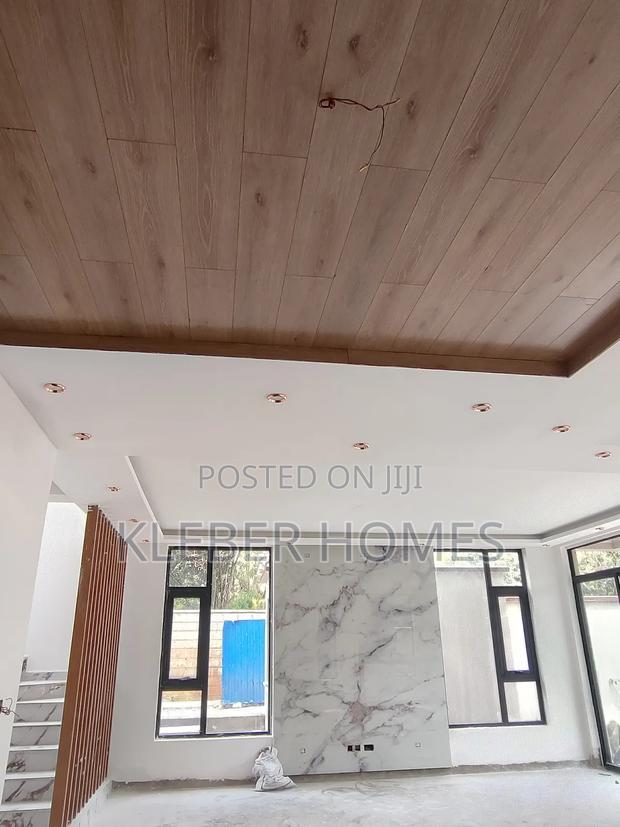 5bdrm Villa in Lavington for sale