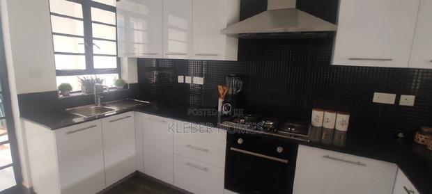 4bdrm Maisonette in South C for sale
