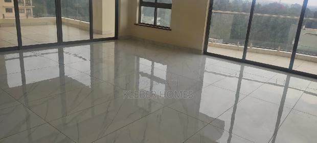 4bdrm Duplex in Westlands for Sale