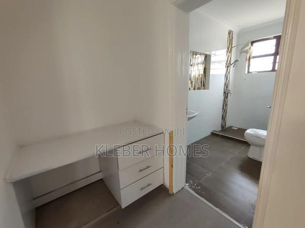 4bdrm Townhouse/Terrace in Ondiri, Kikuyu for sale