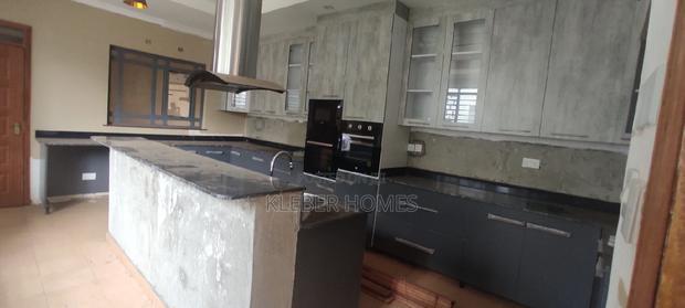 4bdrm Villa in Kiambu Road, Thindigua/Kasarini for sale