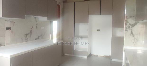 4bdrm Villa in Kiambu Road for Sale