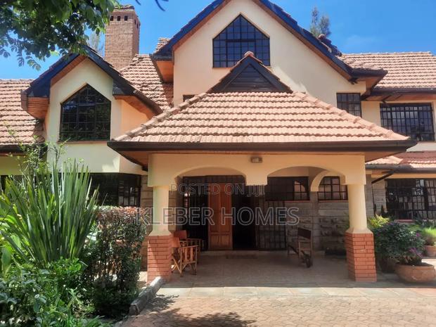 5bdrm Mansion in Runda for sale