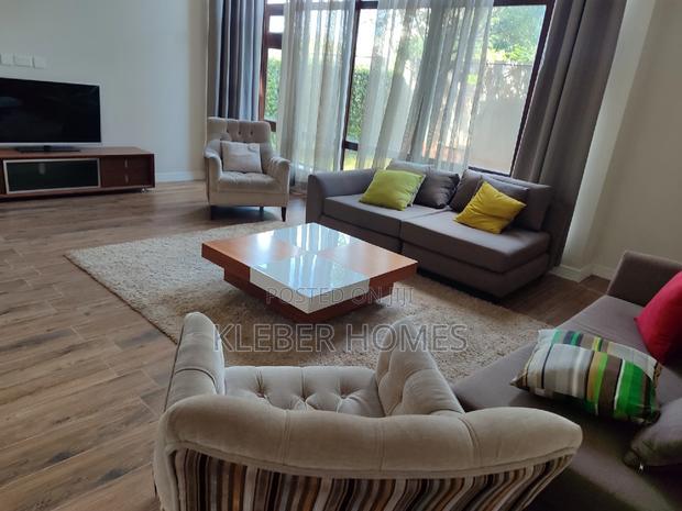4bdrm Townhouse/Terrace in Langata for sale