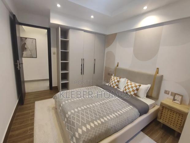 3bdrm Apartment in Parklands for sale