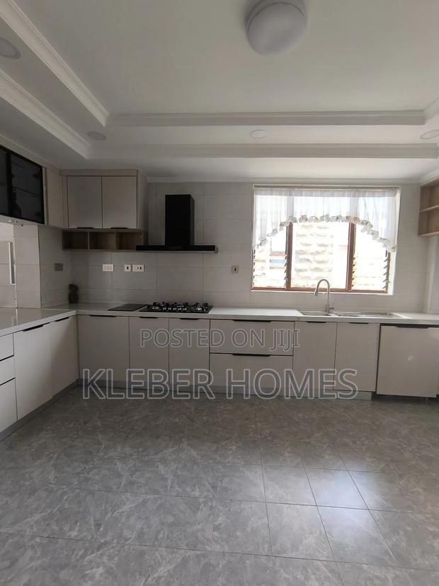 4bdrm Mansion in Migaa Golf Estate, Kiambu / Kiambu for sale