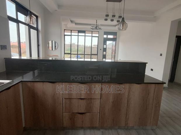 3bdrm Bungalow in Kenyatta Road for sale
