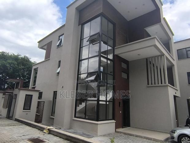 5bdrm Villa in Lavington for sale