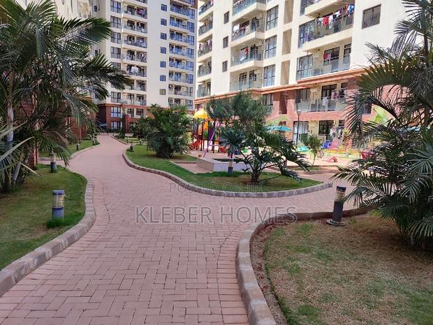 6bdrm Apartment in Syokimau for sale