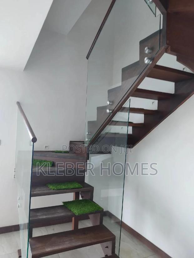 3bdrm Duplex in Westlands for sale