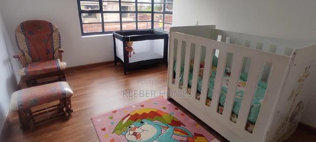 4bdrm Townhouse/Terrace in Kentmere, Banana for sale