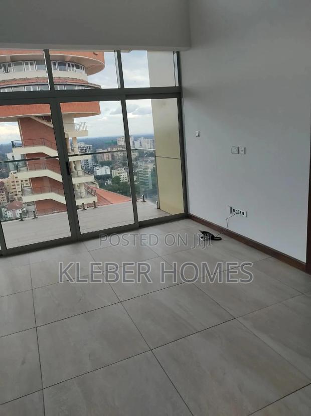 3bdrm Duplex in Westlands for sale