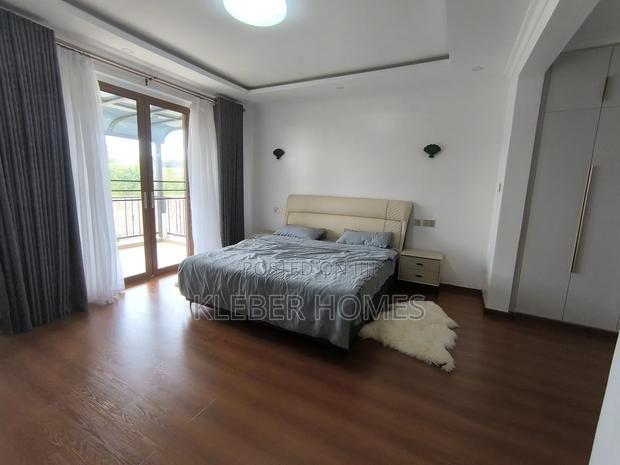 4bdrm Mansion in Migaa Golf Estate, Kiambu / Kiambu for sale