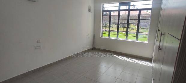 3bdrm Bungalow in Kenyatta Road for sale